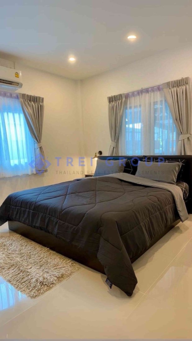 Newly Renovated Family Home In A Peaceful Neighburhood photo