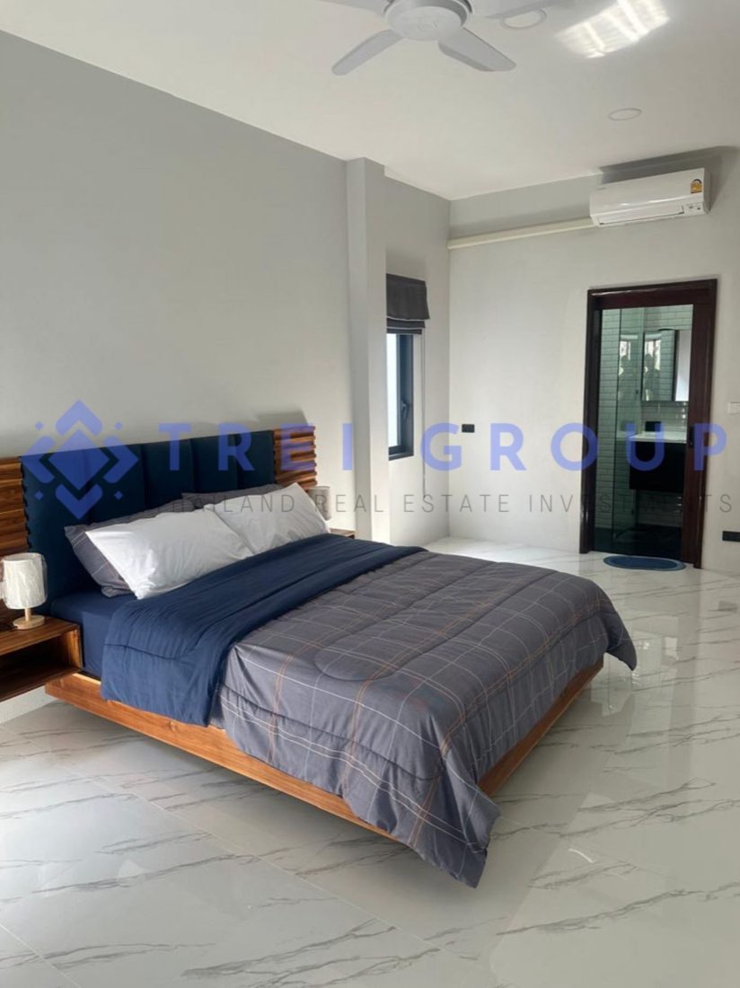 Brand New Villas Walk To The Beach photo